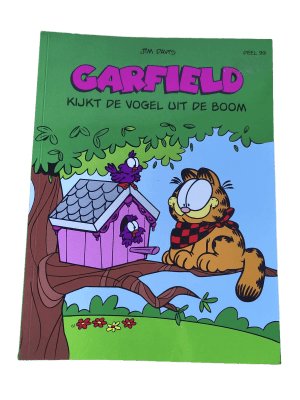 Garfield 99 - Garfield kijkt de vogel uit de boom